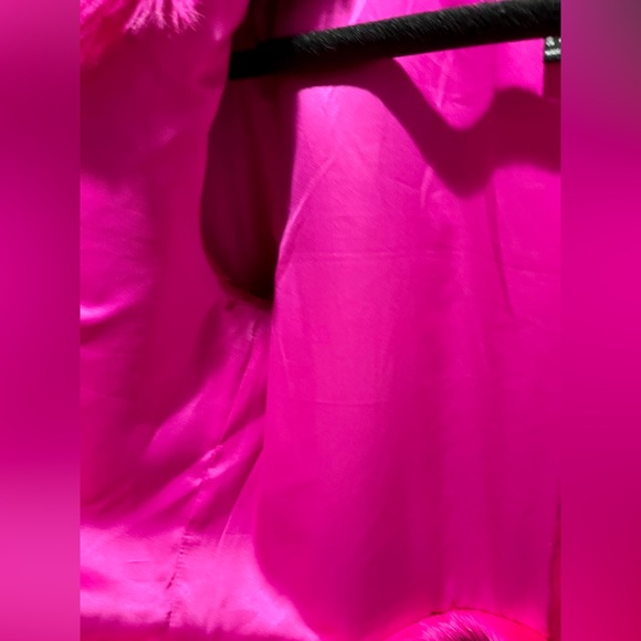 🤗SO FLUFFY pink🤗Forever 21🤗Size S🤗 Worn once🙃 Preloved by me!🤗CUTE🥰 - Picture 5 of 13